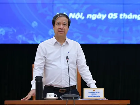 Ngành giáo dục đẩy nhanh xây dựng văn bản quy phạm pháp luật và giải ngân đầu tư công