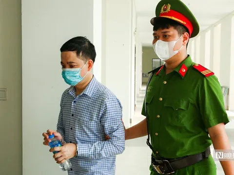 Tạm dừng phiên toà 'chuyến bay giải cứu' để bị cáo nộp tiền khắc phục