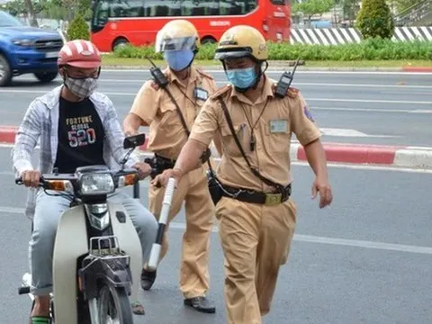 Đề xuất mới về 4 trường hợp CSGT được dừng xe