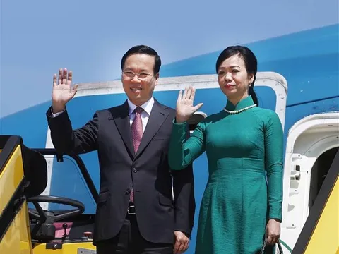 Chủ tịch nước Võ Văn Thưởng tới Vienna, bắt đầu thăm chính thức CH Áo