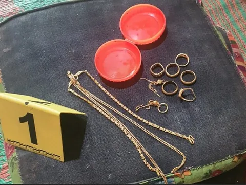 Lai Châu: Bắt 3 thiếu niên lẻn vào trường học trộm 2 cây vàng