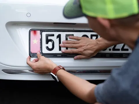 Muốn tham gia đấu giá biển số ô tô cần làm gì?