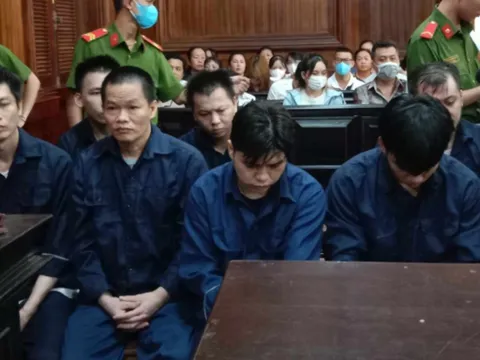 Tuyên án 18 bị cáo trong đường dây làm hàng ngàn giấy tờ giả