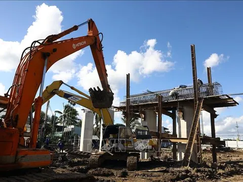 Thủ tướng yêu cầu đẩy nhanh tiến độ các công trình, dự án quan trọng quốc gia, trọng điểm ngành Giao thông Vận tải