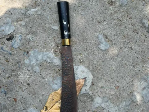 Khởi tố nhóm thanh niên dùng hung khí truy sát khiến 1 người tử vong