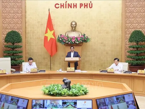 Khai mạc Phiên họp Chính phủ thường kỳ và Hội nghị trực tuyến Chính phủ với địa phương