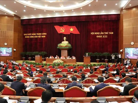 Ngày làm việc thứ hai Hội nghị Trung ương 8 khóa XIII