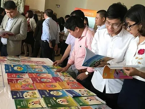 Đề xuất quy trình lựa chọn sách giáo khoa trong trường phổ thông