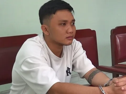 Bắt giữ đối tượng dùng súng khống chế người yêu cũ