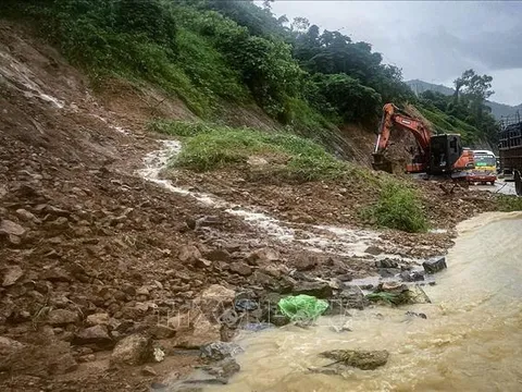 Cảnh báo sớm sạt lở, lũ quét đảm bảo an toàn tính mạng, tài sản của nhân dân