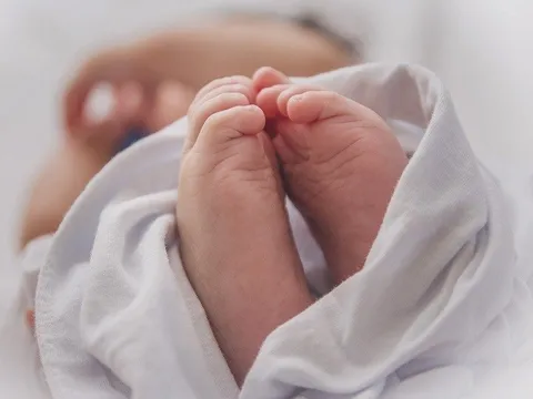 Sinh con thứ 3 có được hưởng chế độ thai sản hay không?