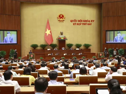 Ngày 6/11, Quốc hội tiến hành chất vấn và trả lời chất vấn