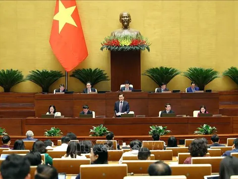 Ngày 7/11, Quốc hội tiếp tục chất vấn và trả lời chất vấn về thực hiện một số nghị quyết của Quốc hội