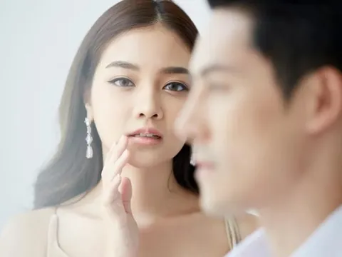 Thương chồng cũ về già không có người chăm sóc, tôi đề nghị chồng mới giúp