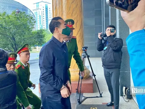 Cựu Thứ trưởng Bộ Ngoại giao Tô Anh Dũng bị tuyên 14 năm tù