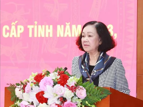 Xử lý nghiêm minh hành vi bao che, dung túng, tiếp tay cho tham nhũng