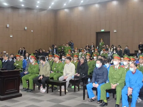 Vụ Việt Á: Tuyên án 38 bị cáo, cựu Bộ trưởng Y tế lĩnh án 18 năm tù