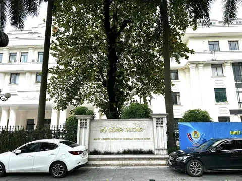 Dấu hiệu 'trục lợi chính sách' ở Cục Công nghiệp - Bộ Công Thương [Bài 1]: Hồ sơ xin ưu đãi của doanh nghiệp bị 'om' để vòi tiền 'bôi trơn'?