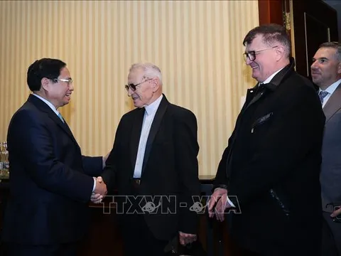 Thủ tướng Phạm Minh Chính tiếp bạn bè hữu nghị Romania - Việt Nam