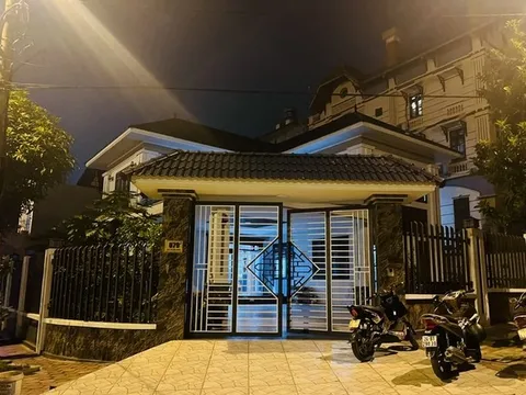 Khởi tố, bắt tạm giam nguyên Giám đốc trung tâm đào tạo lái xe ở Lào Cai