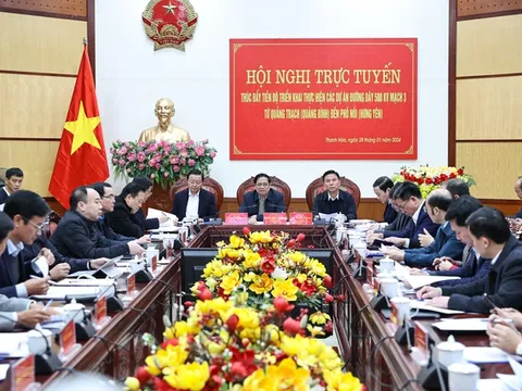 Thủ tướng chủ trì Hội nghị với 9 tỉnh đốc thúc tiến độ đường dây 500 kV mạch 3