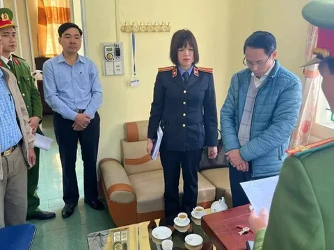 Lào Cai: Khởi tố, bắt tạm giam Chủ tịch UBND xã Xuân Hòa