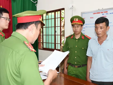 Bắt cựu Chủ tịch HĐQT và nhân viên quỹ tín dụng lừa đảo hơn 10 tỷ đồng