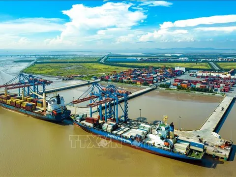 Thu hút tối đa nguồn lực xã hội để thực hiện công tác nạo vét luồng hàng hải