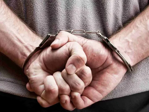 Tạm giữ hình sự nam thanh niên xâm hại bé gái 14 tuổi quen qua Tiktok