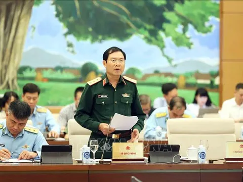 Làm rõ bất cập pháp lý, thực tiễn quản lý tàu bay không người lái, phương tiện bay siêu nhẹ