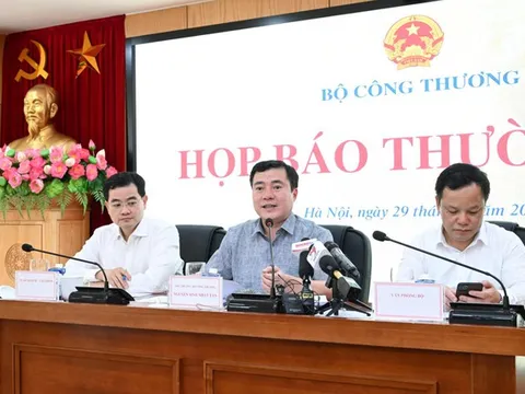 Không thiếu điện trong năm 2024 và những năm tiếp theo