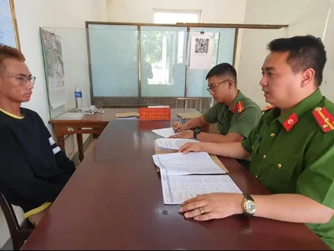 Bắt đối tượng lừa bán giống hoa trên mạng để chiếm đoạt 500 triệu đồng