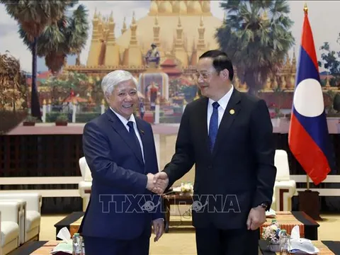 Thủ tướng Sonexay Siphandone đánh giá cao hợp tác giữa hai tổ chức Mặt trận Việt - Lào