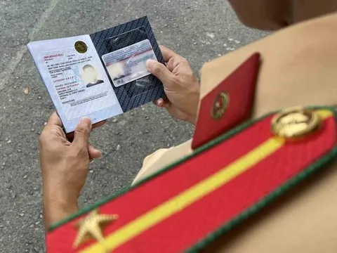 Từ 1/6, cho người khác mượn giấy phép lái xe sẽ bị thu hồi