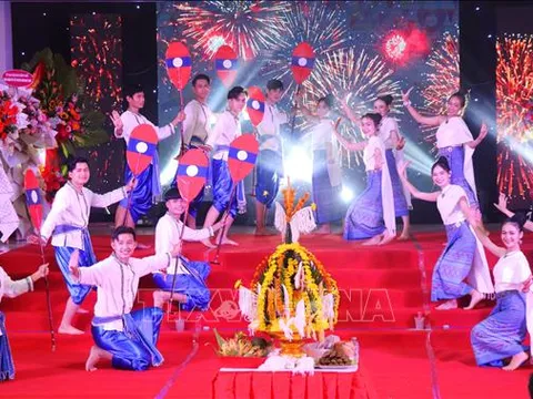 Lãnh đạo Việt Nam gửi thư chúc mừng năm mới Lào và Campuchia