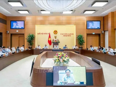 Hoàn thiện các quy định của pháp luật về bảo đảm trật tự an toàn giao thông đường bộ