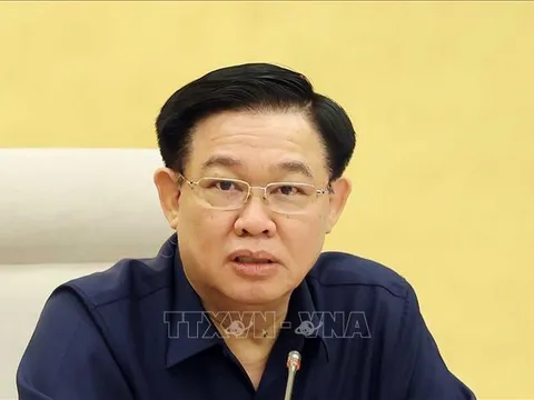 Ban Chấp hành Trung ương Đảng đồng ý để đồng chí Vương Đình Huệ thôi giữ các chức vụ