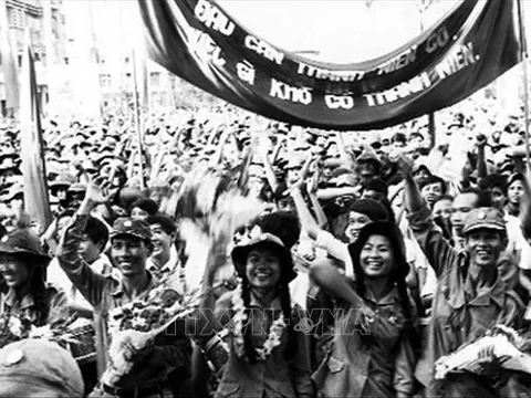 49 năm thống nhất đất nước: Khát vọng hòa bình trong trái tim người trẻ