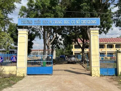 Truy tố cựu kế toán trường học nâng khống tiền lương, chiếm đoạt gần 1 tỷ đồng