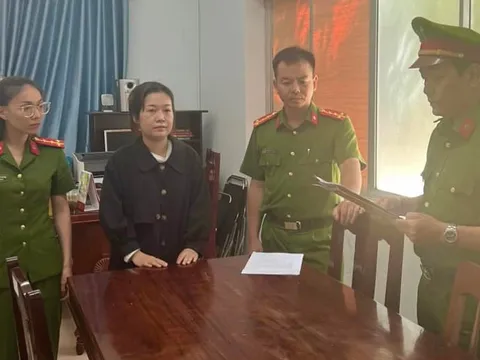 Bắt tạm giam nữ giám đốc công ty chuyển phát nhanh lừa đảo hơn 10 tỷ đồng