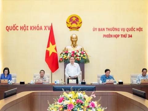 Khai mạc phiên họp thứ 34 của Ủy ban thường vụ Quốc hội