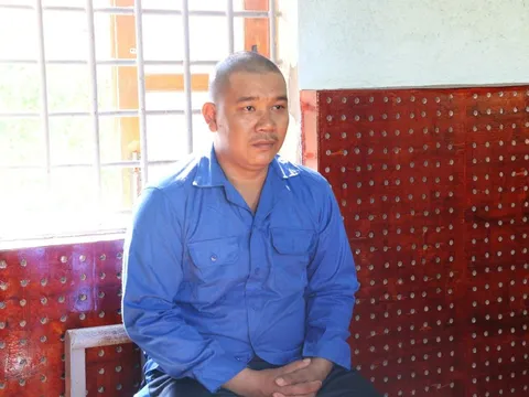 Vận chuyển 1,3kg ma túy, gã xe ôm bị khởi tố, bắt giam