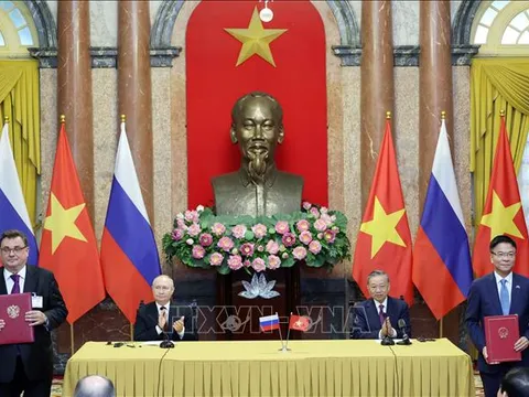Tạo nền tảng vững chắc trong quan hệ Việt Nam - Liên bang Nga