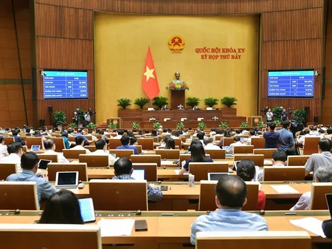 Thông qua Nghị quyết về việc thành lập Đoàn giám sát chuyên đề của Quốc hội năm 2025