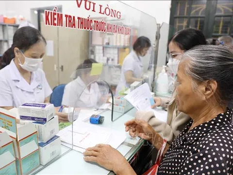 Phó Thủ tướng chỉ đạo xử lý vướng mắc, bảo đảm cung ứng đầy đủ thuốc