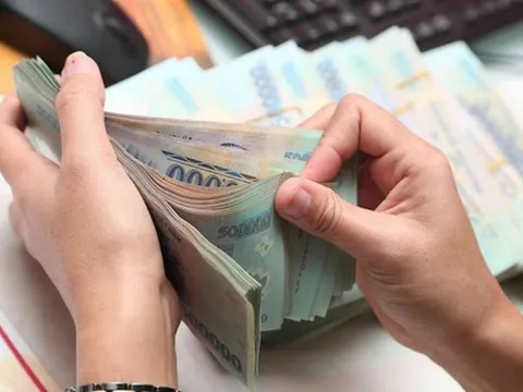 Từ 1/7/2024, người lao động làm việc theo hợp đồng được áp dụng mức lương tối thiểu vùng mới