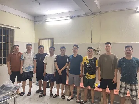 Bắt 11 đối tượng trong đường dây cá độ bóng đá, mua bán số lô, số đề