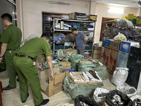 Điều tra, làm rõ 2 vợ chồng buôn bán thiết bị vệ sinh giả ở Hà Nội