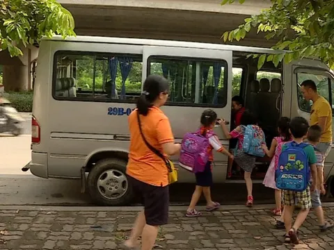 Bộ Công an: Quy định màu sơn của xe ô tô chở học sinh