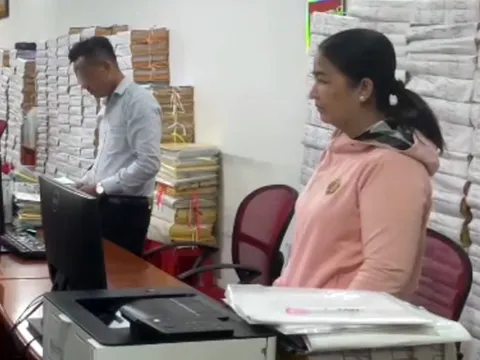 Bắt giám đốc văn phòng công chứng ở Cà Mau vì chứng thực hợp đồng mua bán xe khống